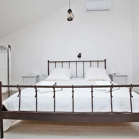 Roses Stobrec * ספליט