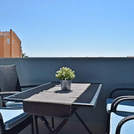 Roses Stobrec דירה *