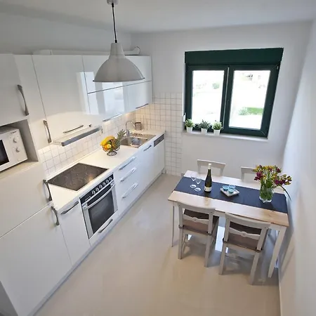 Roses Stobrec דירה *